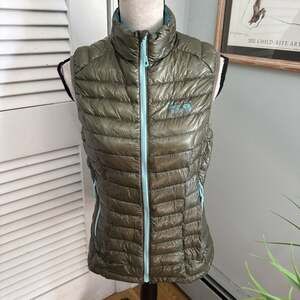 Mountain Hardwear Puffer Vest Women Small Green Down Fill Ghost Whisperer